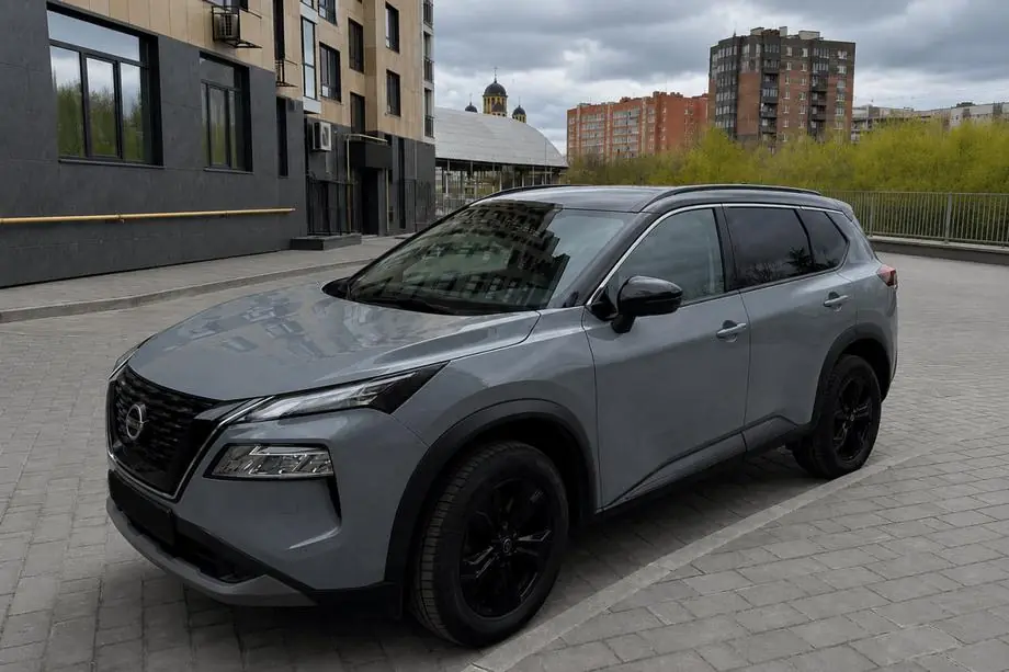 Nissan X-trail T33/Rogue 2022– Integrētās jumta reliņas melnas OEM (ABS plastmasa, stiprināšana ar skrūvēm) Foto 1