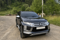 Mitsubishi Pajero Sport 2015– Integrētie jumta reliņi melni OEM (2019-, alumīnijs) foto 2