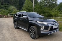 Mitsubishi Pajero Sport 2015– Integrētas jumta reliņas pelēkas OEM (2019-, alumīnijs) foto 2