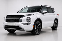 Mitsubishi Outlander 2021– Integrētie jumta reliņi melni OEM (alumīnijs) foto 2