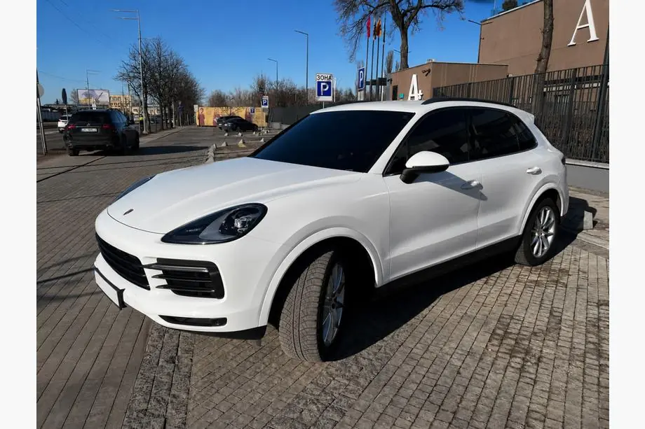 Porsche Cayenne 2018– Integrētas jumta reliņas, melnas OEM (alumīnijs, uzstādīšana ar līmi) Foto 1
