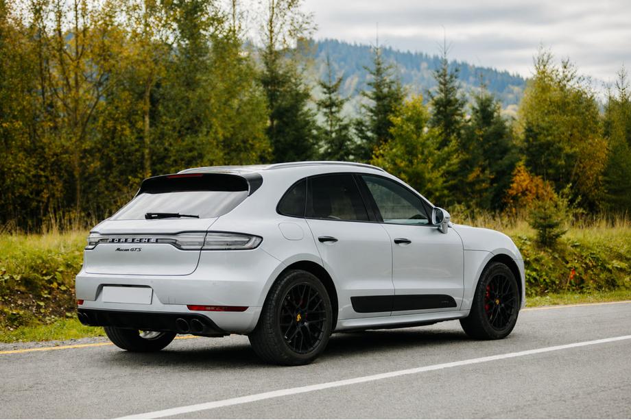 Porsche Macan 2014–2024 Integrētas jumta reliņas, melnas OEM (alumīnijs, uzstādīšana ar līmi) Image