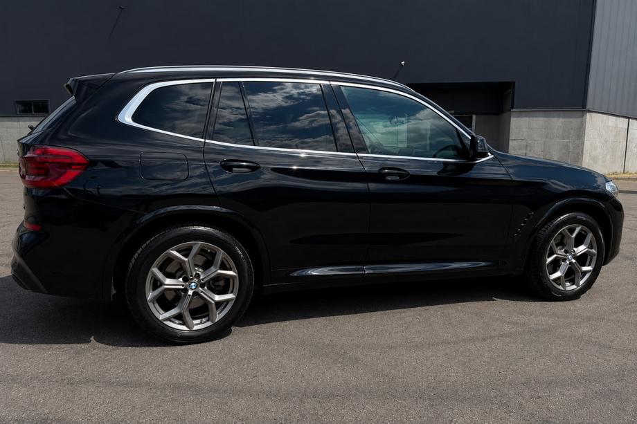 BMW X3 G01 2018– Integrētie jumta reliņi, hromēti OEM (alumīnijs, montāža ar līmi) Foto 2