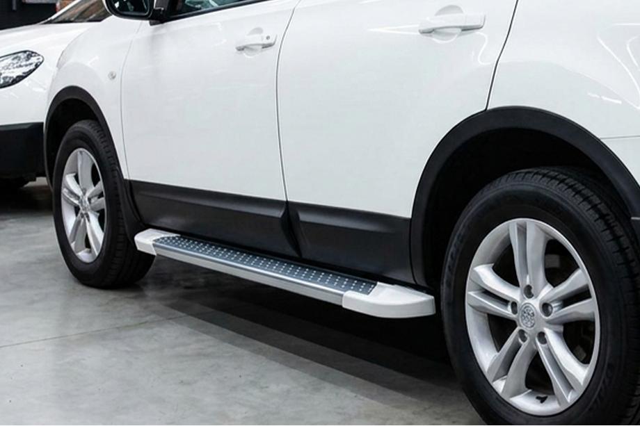 Nissan Qashqai 2014–2021 Sānu pakāpieni Allmond White (2 gab., alumīnijs) Foto 1