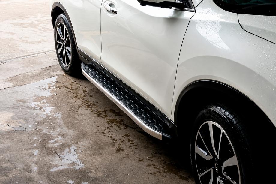 Nissan X-trail T32/Rogue 2014–2021 Sānu pakāpieni BlackLine (2 gab., alumīnijs) Image