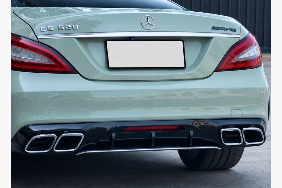 Mercedes CLS C218 2011–2018 Aizmugures difuzors ar hroma izplūdes uzgaļiem (2015-2018, GT63 dizains) Foto 3