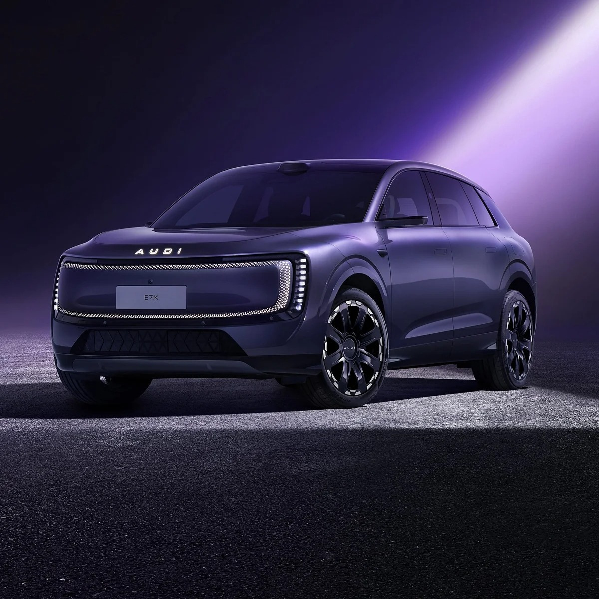 Lielais Audi E7X krosovers nonācis tirgū par zemāku cenu nekā gaidīts