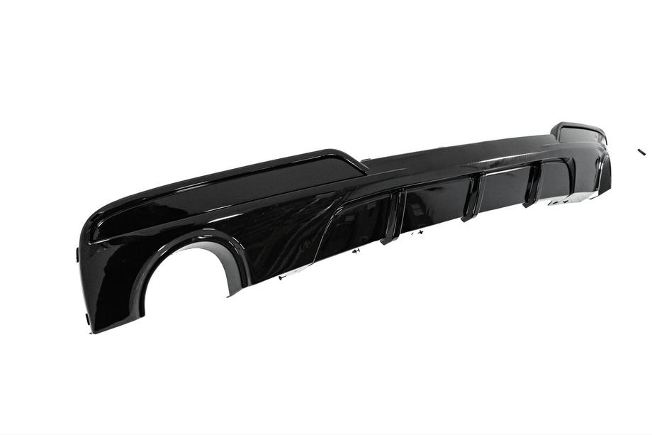 BMW 5. sērija F10/F11 2010–2016 Aizmugurējā bampera difuzors vienai izplūdei abās pusēs (M-Performance) Foto 4