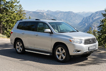 Toyota Highlander 2008–2013 Sānu pakāpieni BlackLine (2 gab., alumīnijs) foto 1