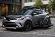 Ko uzstādīt Toyota C-HR pilsētai – bez laucinieciska tūninga foto 1