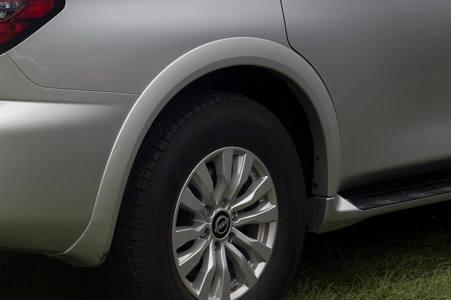 Nissan Armada 2016–2024 Aizmugurējo arku paplašinātāji (oriģināls, lietots) Image