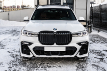 BMW X7 G07 2019– Priekšējais bamperis M-Sport (2019-2023) foto 1