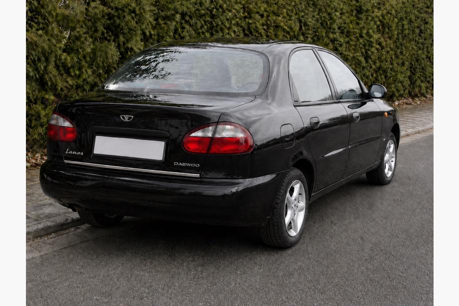 Daewoo Lanos 1998–2017 Bagāžnieka malas uzlika (nerūsējošā tērauda) Image