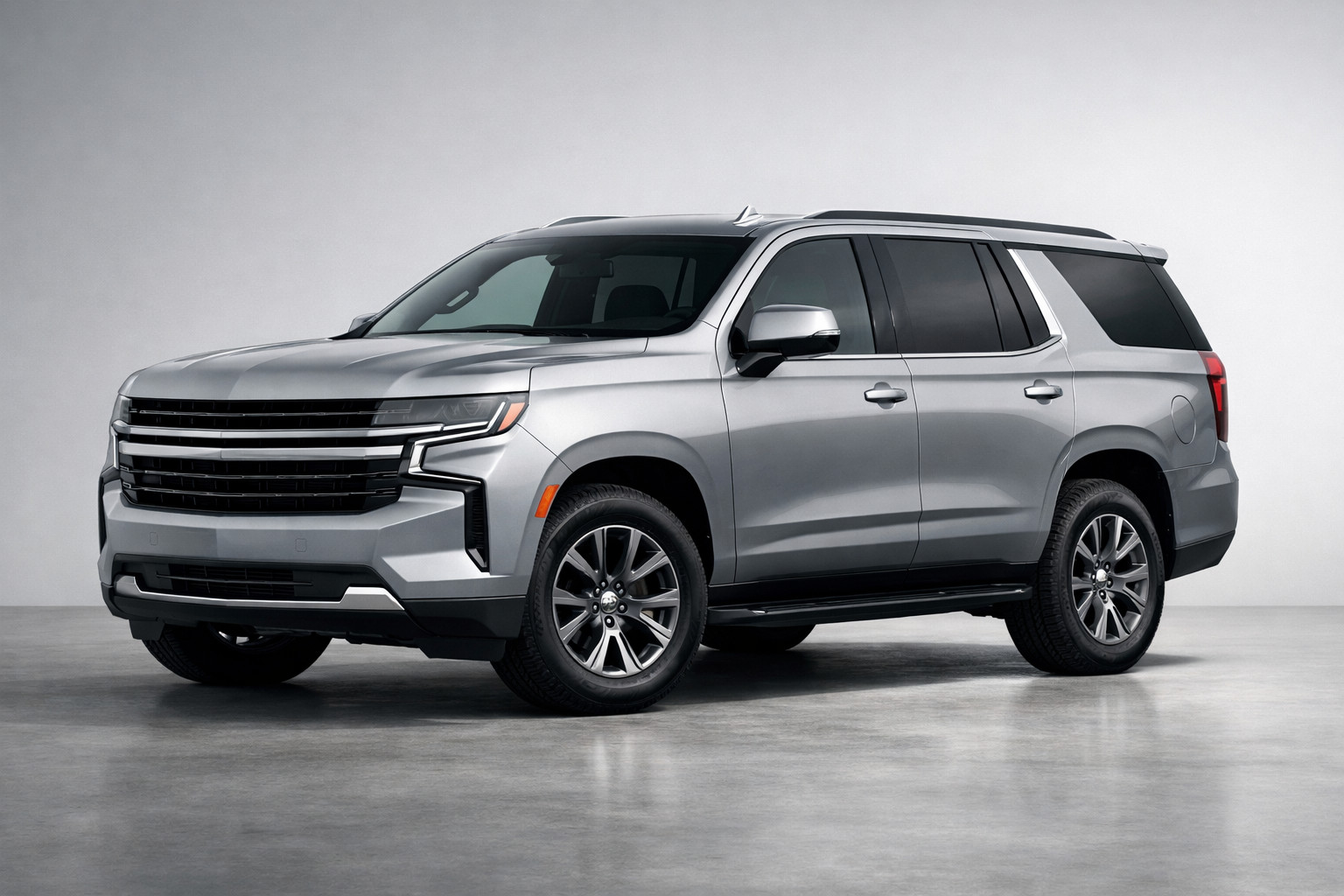 Chevrolet Tahoe V apskats: liels amerikāņu SUV ģimenei un ceļojumiem