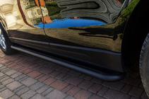 Audi Q5 2008–2017 Sānu sliekšņi Premium Black (2 gab., nerūsējošais tērauds) Ø60 mm foto 1