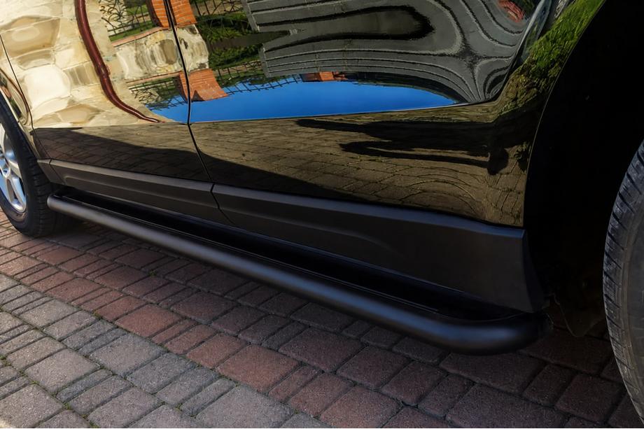 Audi Q5 2008–2017 Sānu sliekšņi Premium Black (2 gab., nerūsējošais tērauds) Ø60 mm Image