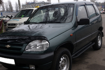 Chevrolet Niva 1998–2020 Sānu pakāpieni Premium Black (2 gab., nerūsējošais tērauds) foto 1