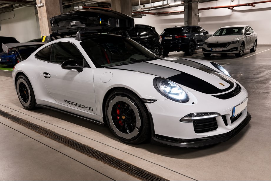 Porsche 911 (992) 2018– OEM kaltie diski R20 (centrālā uzgriežņa stiprinājums, 4 gab.) Image