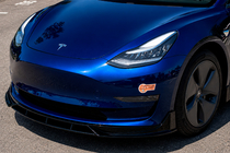 Tesla Model 3 2017– Priekšējā bampera lūpa Lip Fast (2017-2023) foto 2