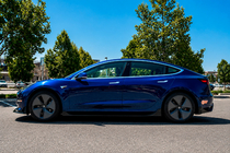 Tesla Model 3 2017– Priekšējā bampera lūpa Lip Fast (2017-2023) foto 5