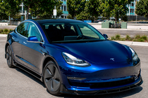 Tesla Model 3 2017– Priekšējā bampera lūpa Lip Fast (2017-2023) foto 9