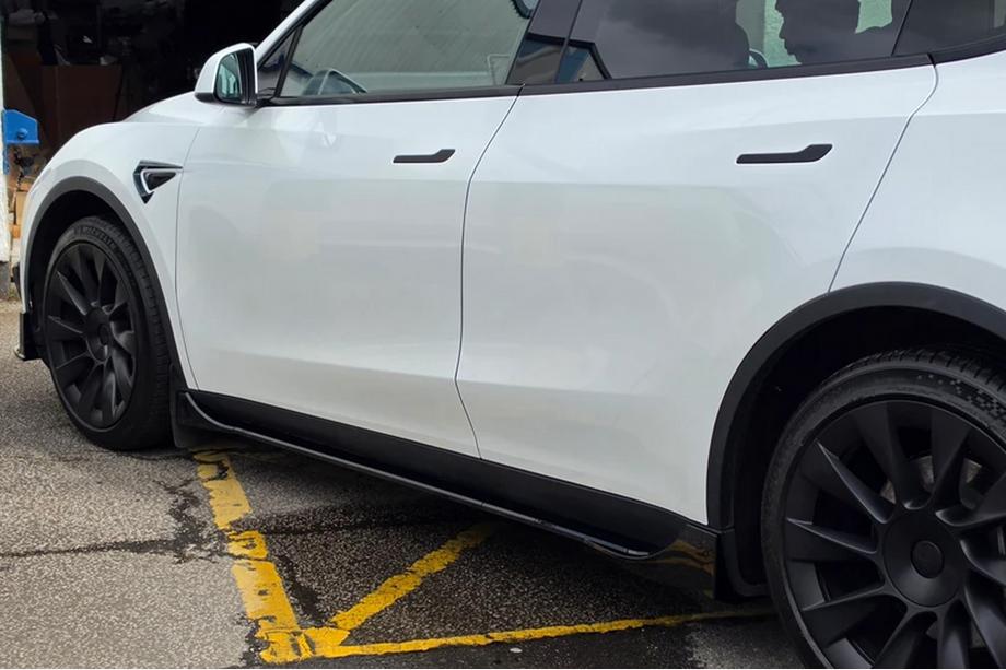 Tesla Model Y 2020– Fast sliekšņu uzlikas (2020-2024) Image