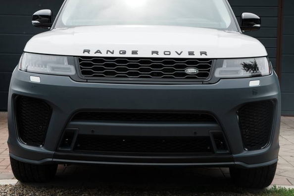 Range Rover Sport 2018 remonts un tūnings: SVR priekšējais un aizmugurējais bamperis