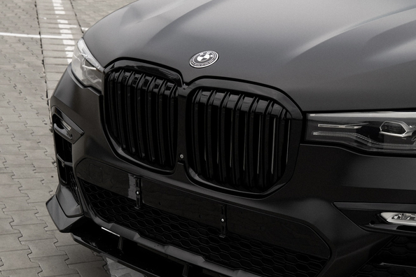 No standarta BMW X7 G07 līdz M-Sport: paveiktie darbi un rezultāts