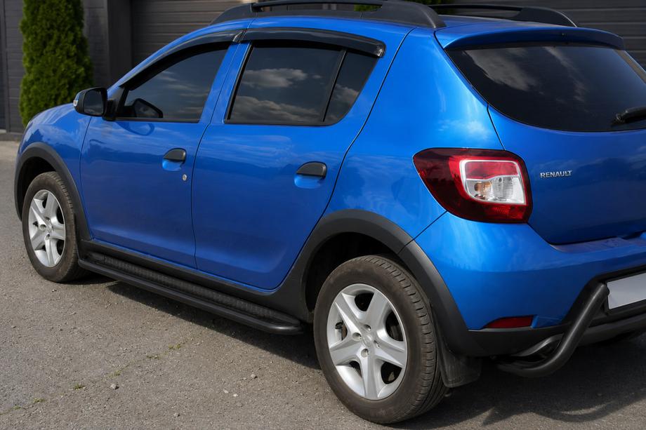 Dacia Sandero 2013–2020 Sānu pakāpieni KB001 (nerūsējošais tērauds) Black Image