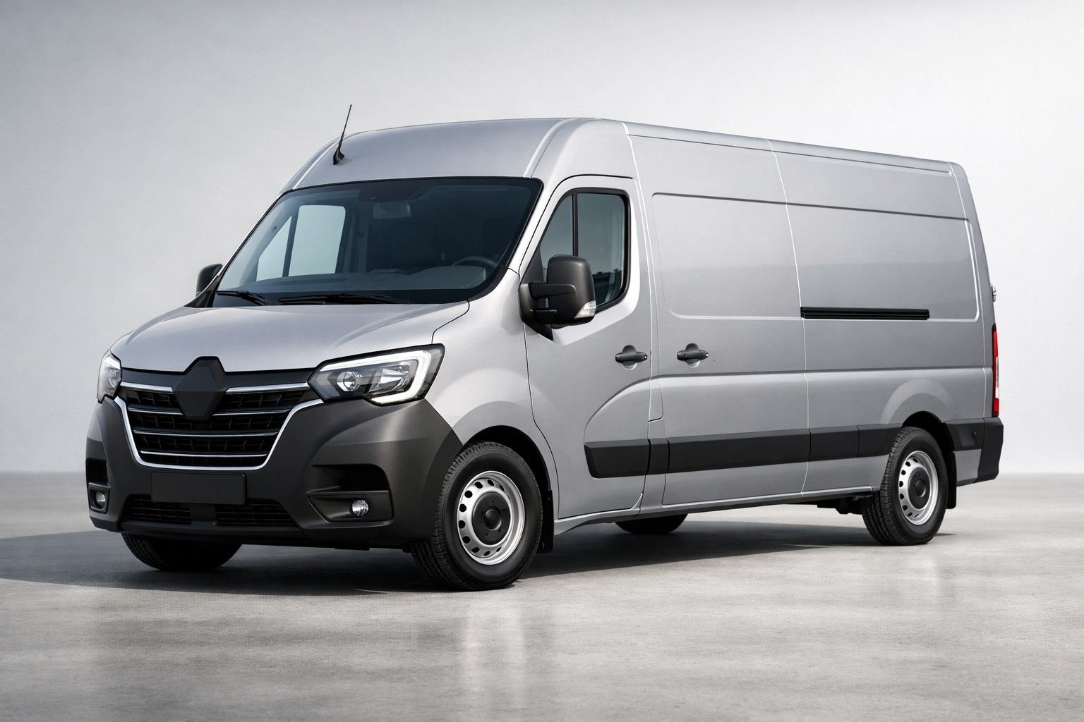 Renault Master pēc 2019. gada feislifta: liels furgons darbam un pārvadājumiem