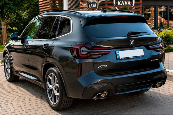 BMW X3 G01 feislifts X3M F97 stilā: paveiktie darbi un rezultāts Foto 2