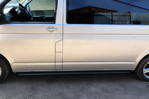 Volkswagen T5 Multivan 2003–2010 Sānu pakāpieni Premium Black (2 gab., nerūsējošais tērauds) 60 mm, īsā riteņu bāze foto 1