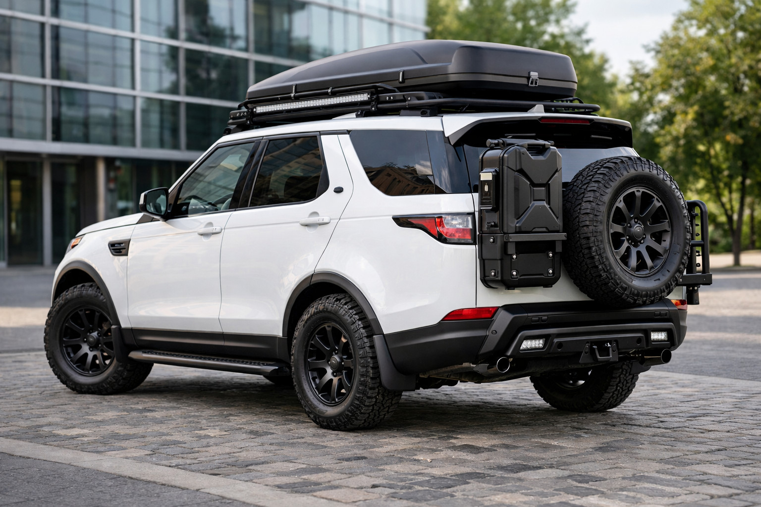 Uzlabojumu pakete Land Rover Discovery 5 pēc iegādes pilsētai un ceļojumiem