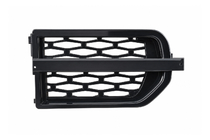 Land Rover Discovery III 2004–2009 Melni spārna ventilācijas ieliktņi foto 1