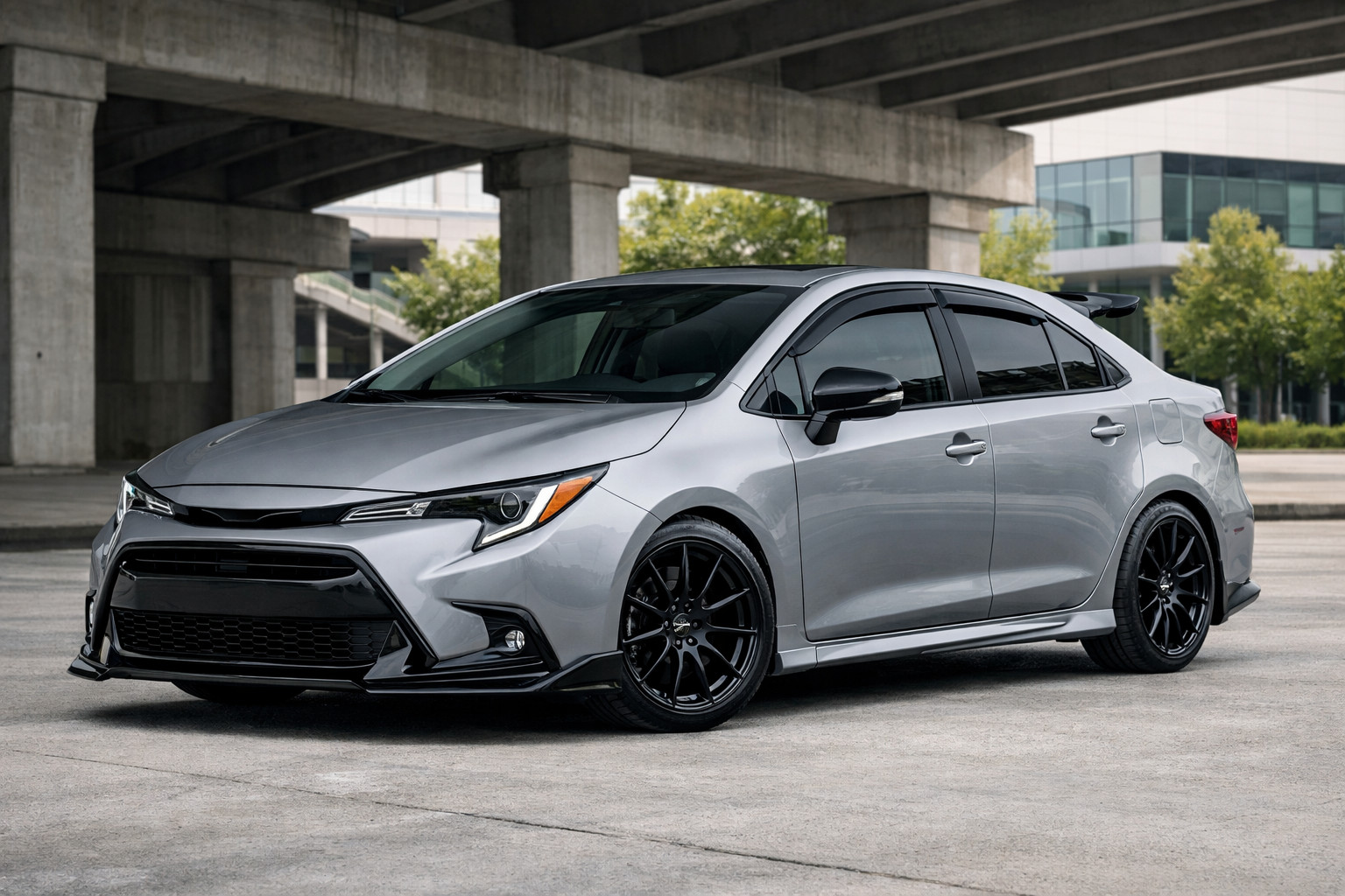 Toyota Corolla 2019+ pilsētas stils: ko uzstādīt vispirms