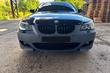 BMW E60/E61 tūnings: M5 priekšējā bampera uzstādīšana foto 4