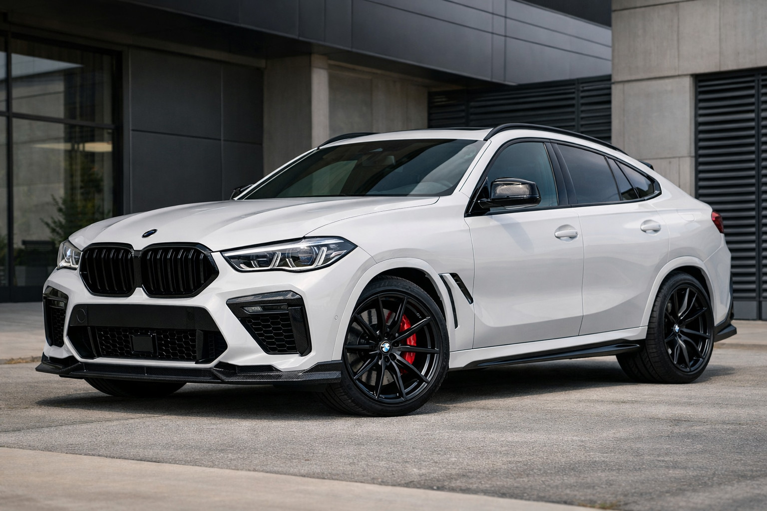 Ko uzstādīt BMW X6 G06 pēc iegādes X6M stilam