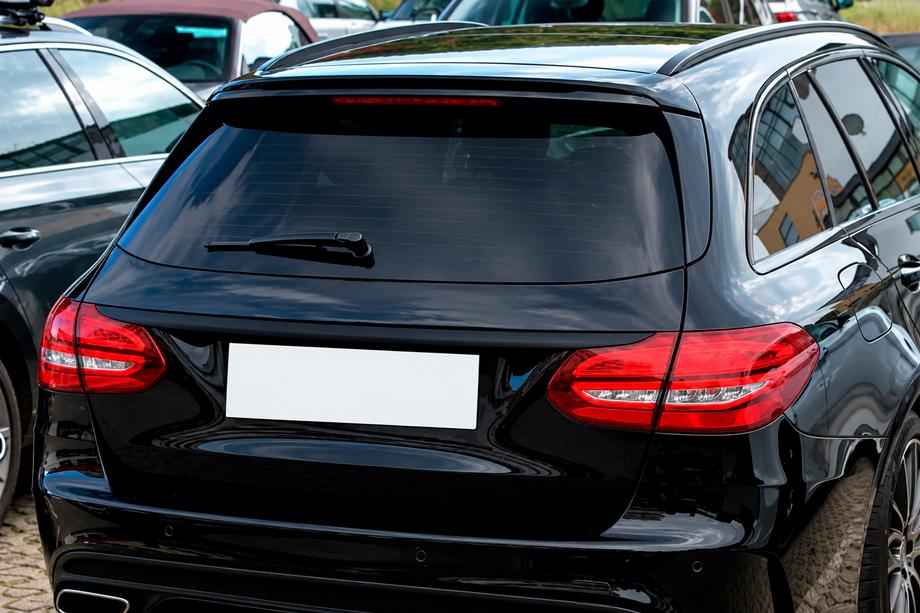 Mercedes C-class W205 2014–2021 Spoileris DPT (SW, melns spīdīgs) Image