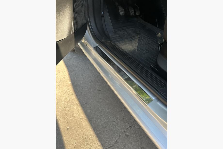 Fiat Linea 2006–2018 Sliekšņu uzlikas Carmos V1 (4 gab., nerūsējošais tērauds) Image