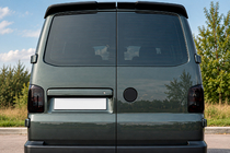 Volkswagen T5 Transporter 2003–2010 DPT spoilers (veramas durvis, melns spīdīgs) foto 1