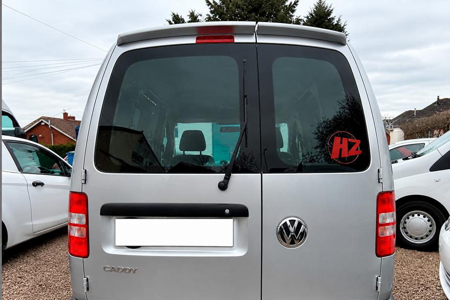 Volkswagen Caddy 2004–2010 Spoileris (2 durvju, spīdīgi melns) Image