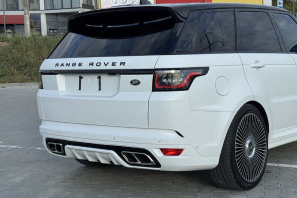 Range Rover Sport L494 2018–2022: SVR virsbūves komplekta uzstādīšana – mūsu darbi Foto 7