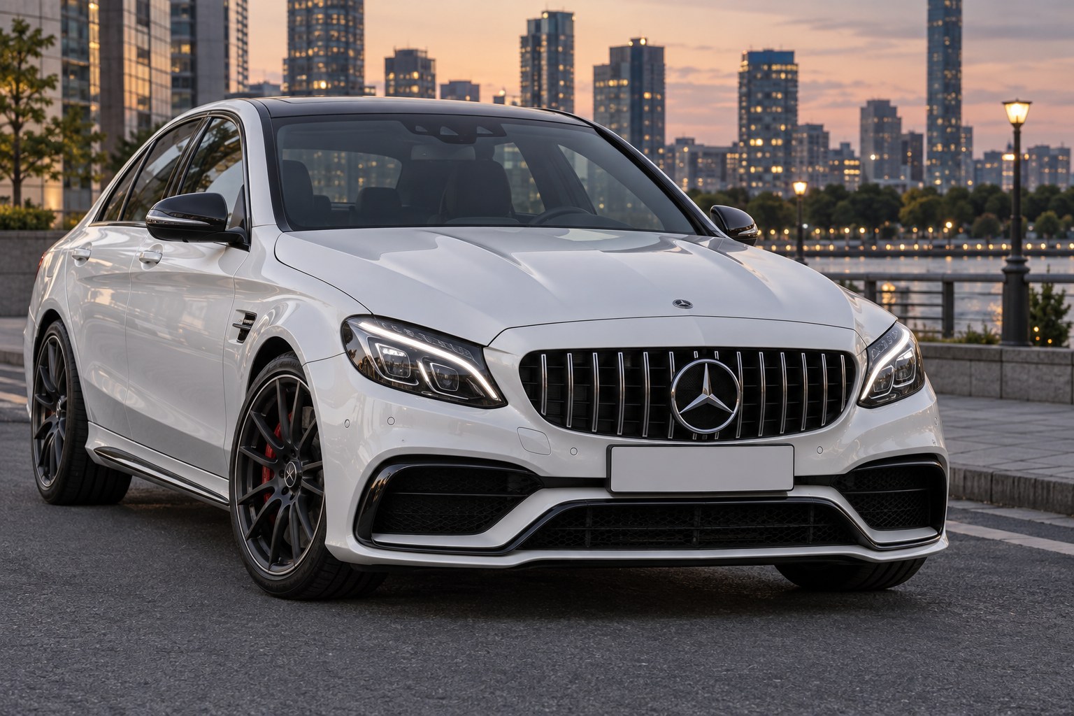 Mercedes C-Class W205 W206 vai C63 AMG stilā: feislifts un virsbūves komplekts – ko var uzstādīt