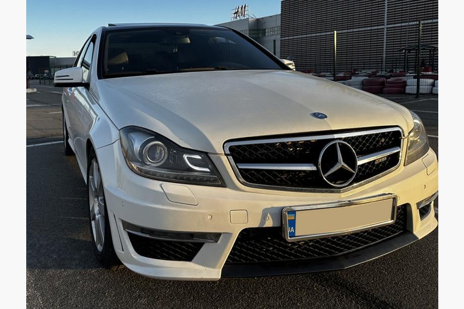 Mercedes C klase W204 2007–2015 S63 AMG body kit komplekts Image