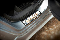Mitsubishi Lancer X 2008– Sliekšņu uzlikas (Carmos, 4 gab., nerūsējošais tērauds) foto 4