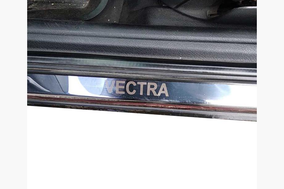 Opel Vectra B 1995–2002 Durvju sliekšņu uzlikas Carmos (4 gab., nerūsējošais tērauds) Foto 5