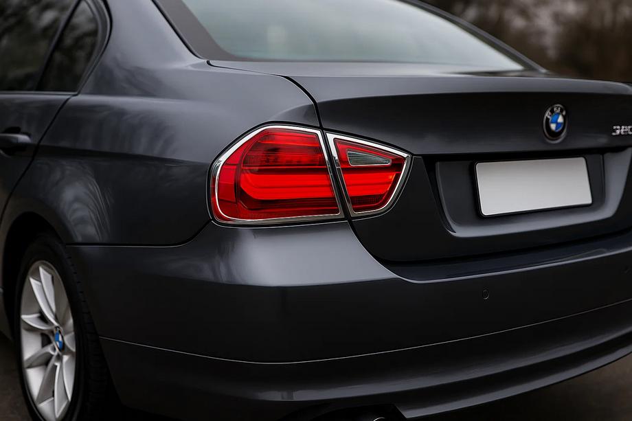 BMW 3. sērija E90/E91 2005–2011 Bremžu lukturu uzlikas (2 gab., plastmasa) Image