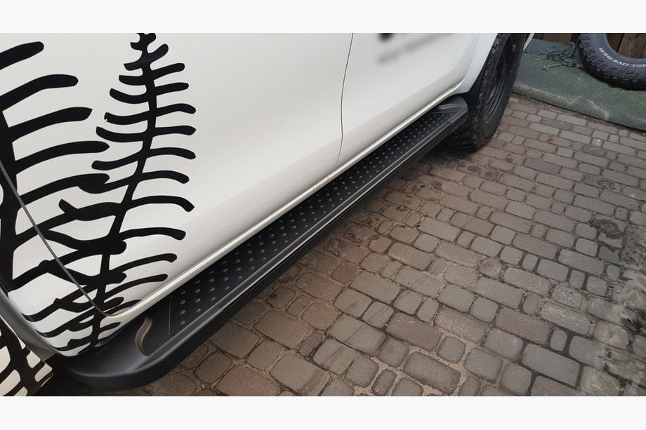 Toyota Hilux 2015– Sānu pakāpieni Allmond Black (2 gab., alumīnijs) Image