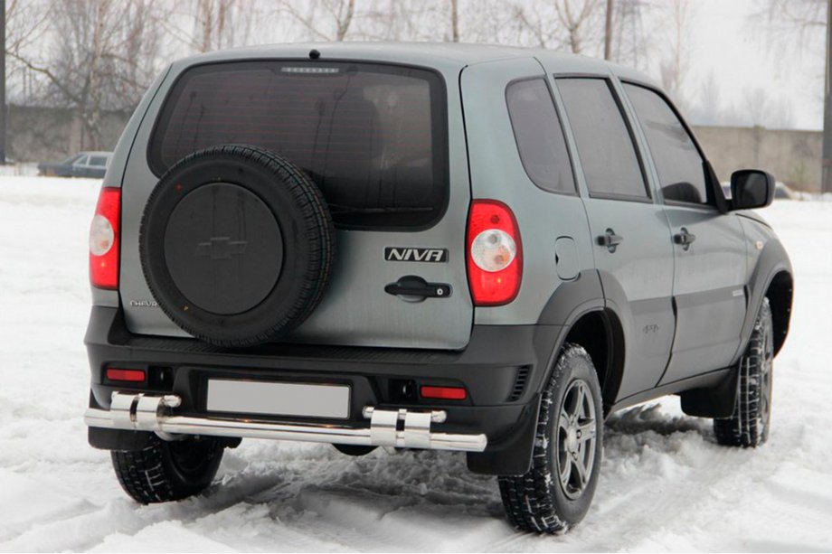 Chevrolet Niva 1998–2020 Aizmugures aizsargloks AK015 (nerūsējošais tērauds) Image