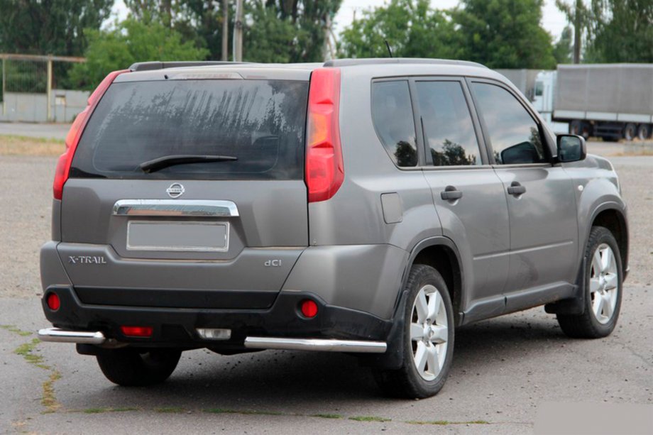 Nissan X-trail T31 2007–2014 Aizmugurējie stūri AK003 (2 gab., nerūsējošais tērauds) Image